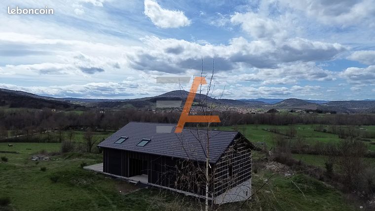 Propriété 5 pièces 212 m²