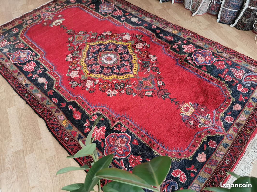 Tapis persan rouge fait à la main 103x158cm