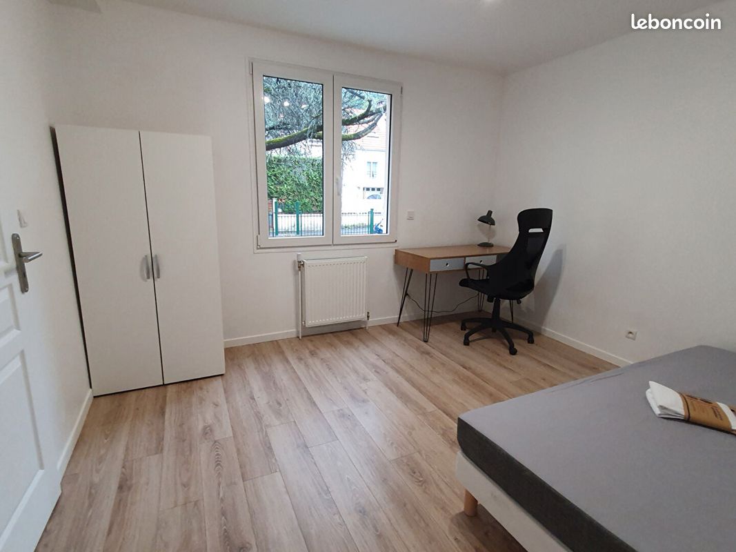 Appartement 1 pièce 15 m² · à Orsay · 15 m² · 695 €
