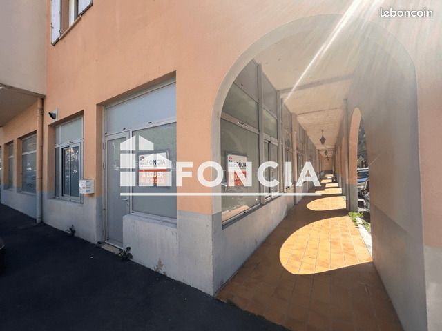 Local commercial 127 m² (image 1)
