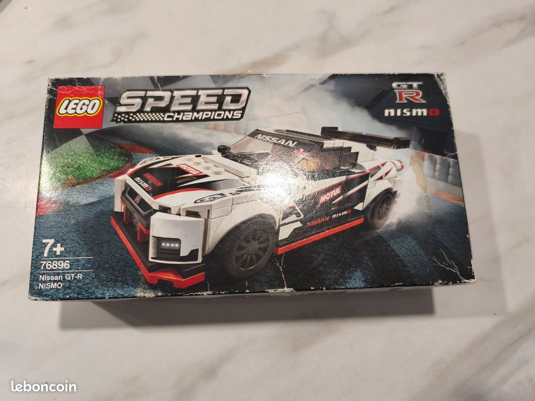 Lego nissan GT R NISMO 76896 (image 1)