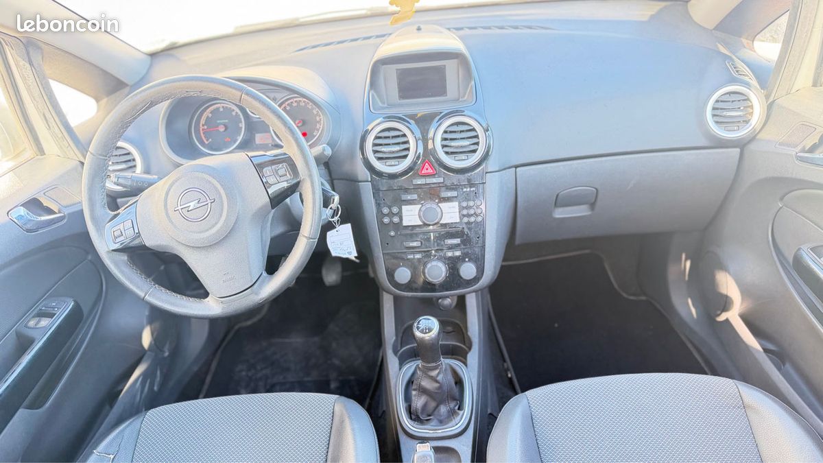 OPEL CORSA 1.3 CDTI 75 Cv ECOFLEX COSMO (image 4)