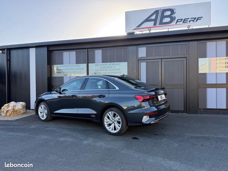 Audi A3 BERLINE 35 TFSI 150CH MILD HYBRID DESIGN LUXE S TRONIC 7 (image 3)