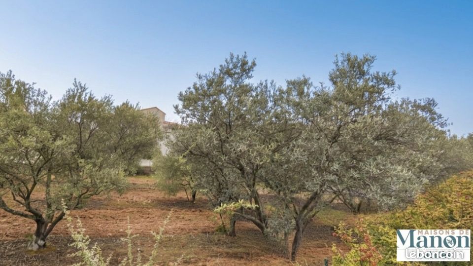 Terrain 457 m² · à Pourrières · 210 000 €