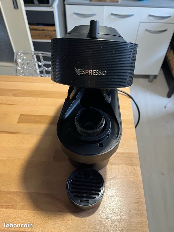 Machine à Café Et Espresso Vertuo POP+ Noir Réglisse Avec Aeroccino Nespresso Par De Longhi 292847 Machine à Café Et Espresso Vertuo POP+ Noir Réglisse Avec Aeroccino Nespresso Par De Longhi 292847