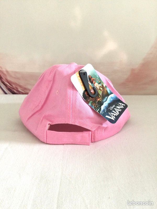 Casquette enfant DISNEY VAIANA rose (Taille 54), Neuf avec étiquette, ⚠️ TRÈS DÉFORMÉ (image 3)