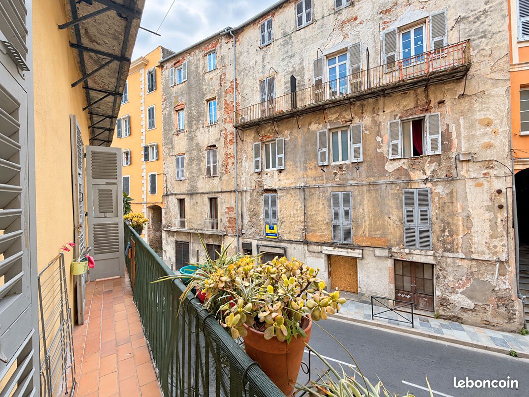 Appartement 4 pièces 84 m² · à Bastia · 84 m² · 225 000 €