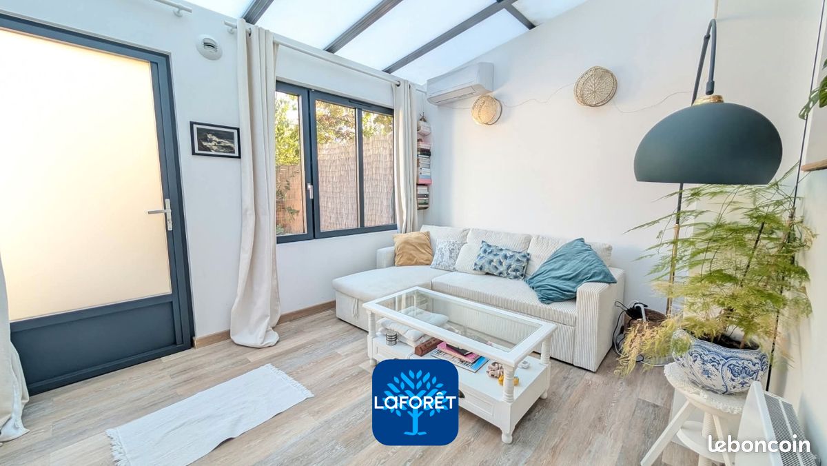 Appartement 2 pièces 49 m² · à Vénissieux · 49 m² · 890 €/mois