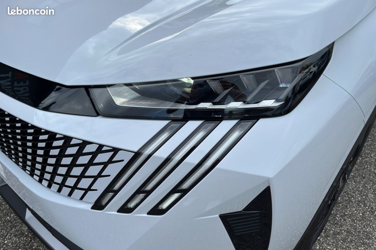 Peugeot 5008 HYBRID 145 E-DCS6 GT 360 T.O 7PL-37% (image 16)
