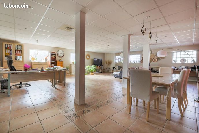 Maison 1 pièce 278 m²