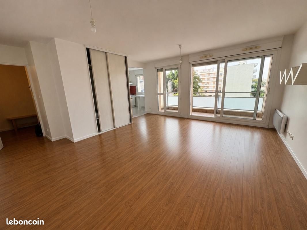 Appartement 1 pièce 42 m² · à Reims · 42 m² · 175 000 €