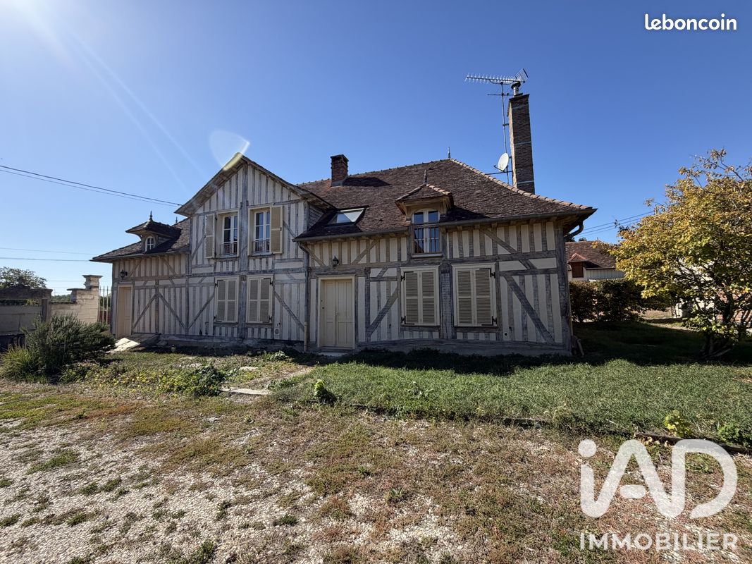 Maison 10 pièces 198 m² · à Isle-Aubigny · 198 m² · 199 000 €