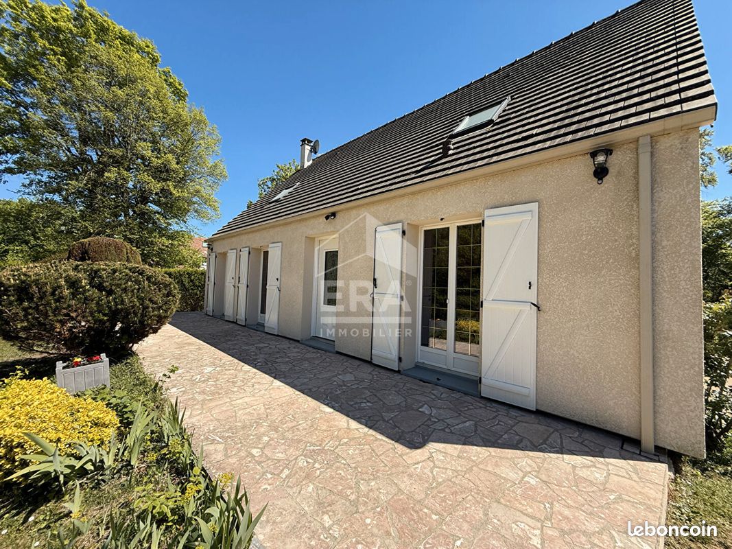 Maison 8 pièces 132 m² · à Coye-la-Forêt · 132 m² · 563 000 €