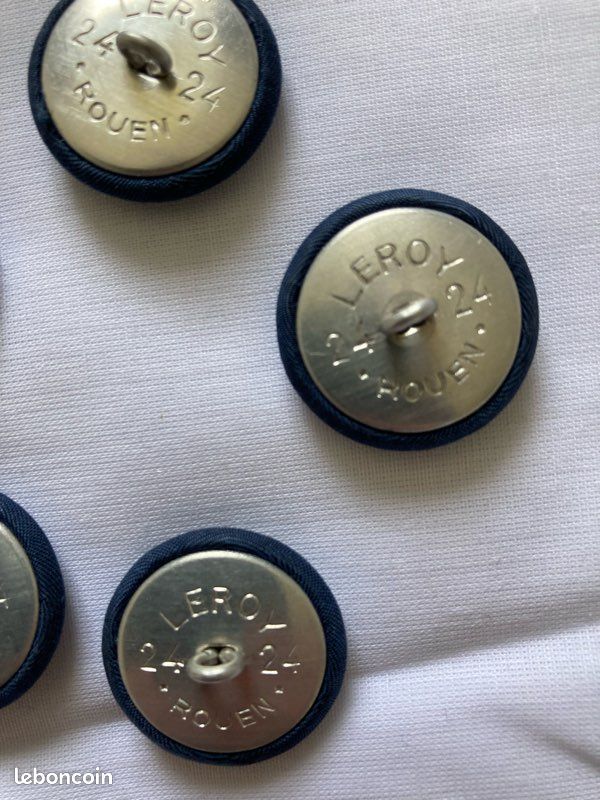 5 boutons recouverts tissu bleu marine (image 4)