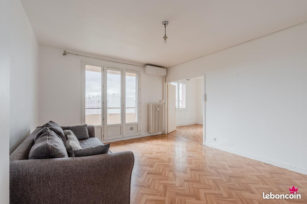Appartement 3 pièces 65 m² · à Décines-Charpieu · 65 m² · 154 000 €