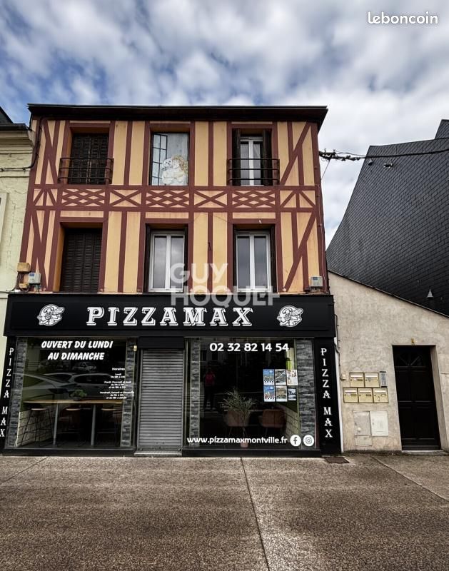 Local commercial 393 m² · à Montville · 393 m² · 357 000 €
