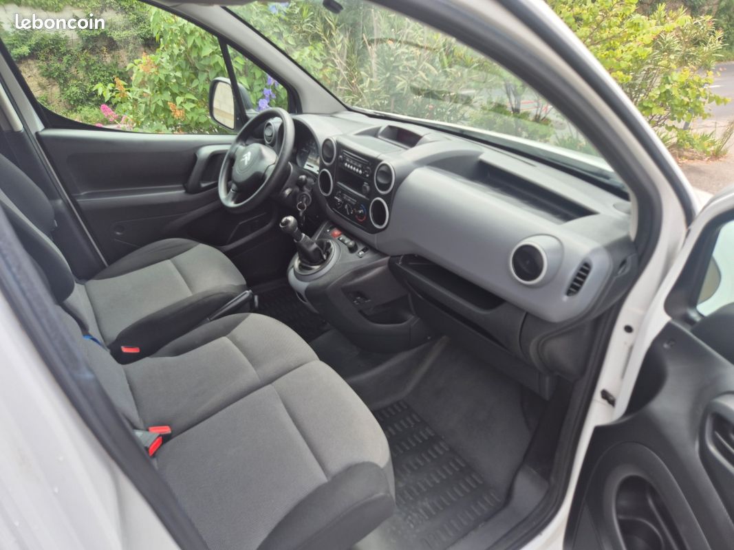 Citroen BERLINGO 1.6 BLUE-HDI 100 ch / 1ère Main / 31 000 km / Historique complet / TVA (image 5)
