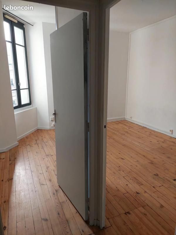 Appartement 3 pièces 59 m² · à Saint-Étienne · 59 m² · 502 €