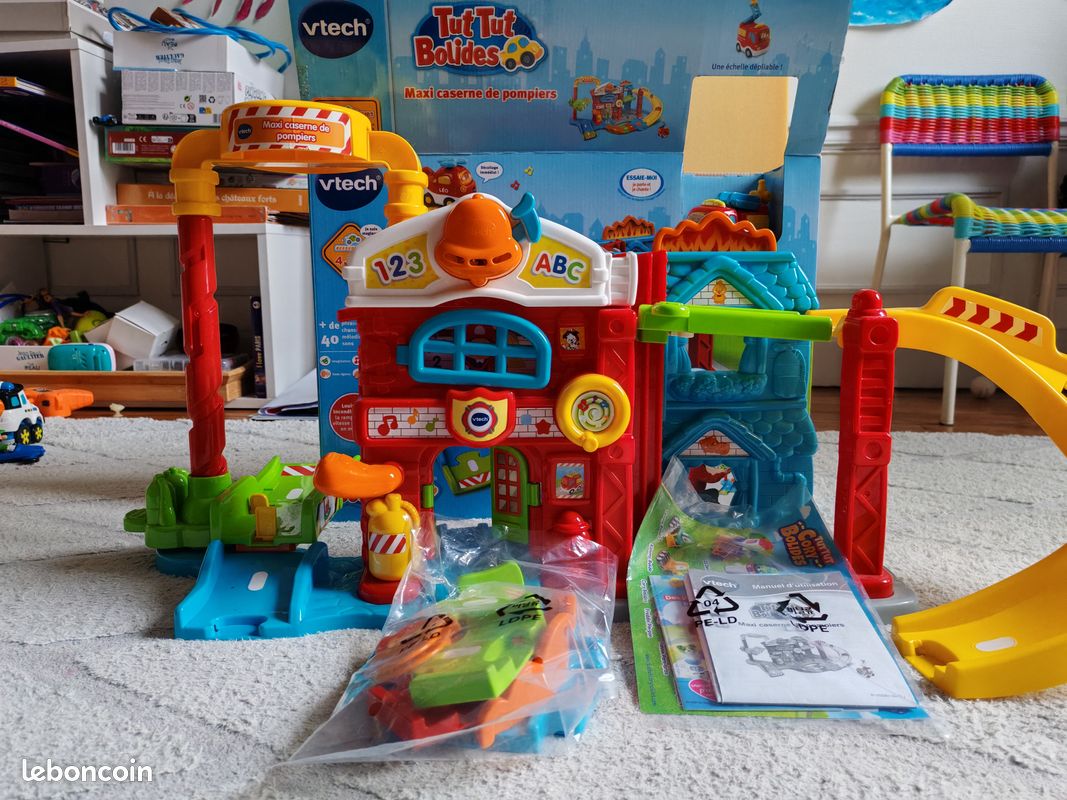 Tut Tut Bolides - Maxi Caserne de Pompiers (1-5 ans) - Jeux & Jouets Tut Tut Bolides - Maxi Caserne de Pompiers (1-5 ans) - Jeux & Jouets