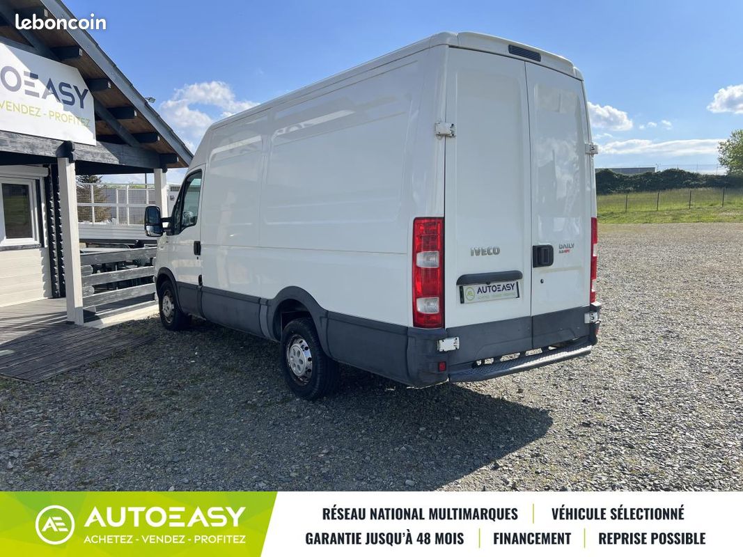 Iveco Daily L2H2 35S14 / 35C14 V (2.3 HPT) 136ch / Kit bois / Camera (image 4)