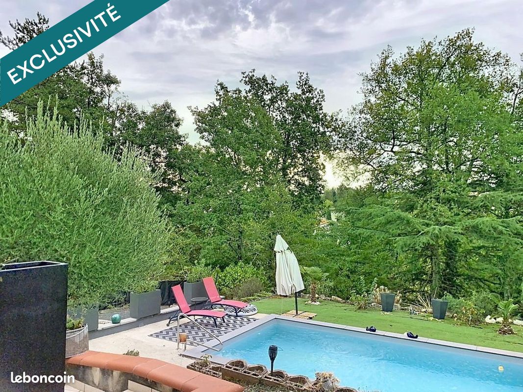 Maison 6 pièces 136 m² · à Pavie · 136 m² · 267 000 €