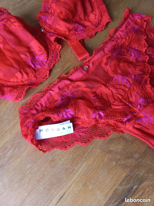 Sous vêtement femme marque MORGAN rouge T40 L--95 B Vêtements