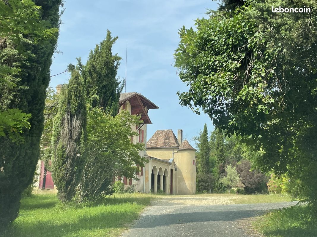 Maison 19 pièces 660 m² · à Bergerac · 660 m² · 630 000 €