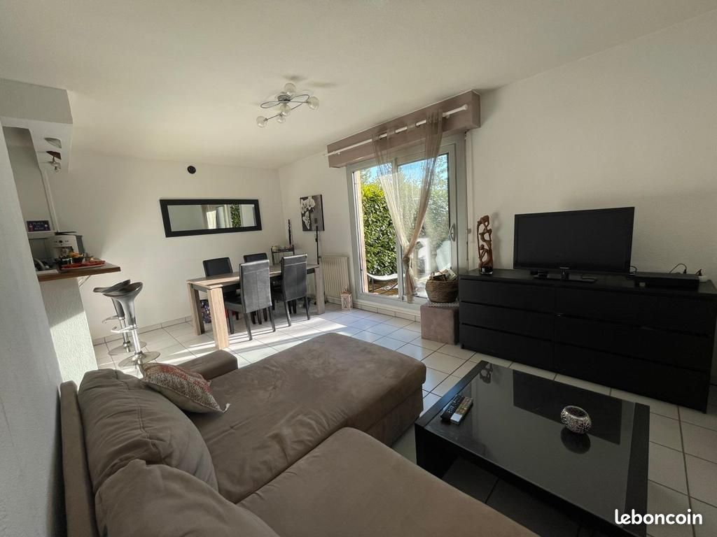 Appartement 2 pièces 48 m² · à Ferney-Voltaire · 48 m² · 1 490 €/mois