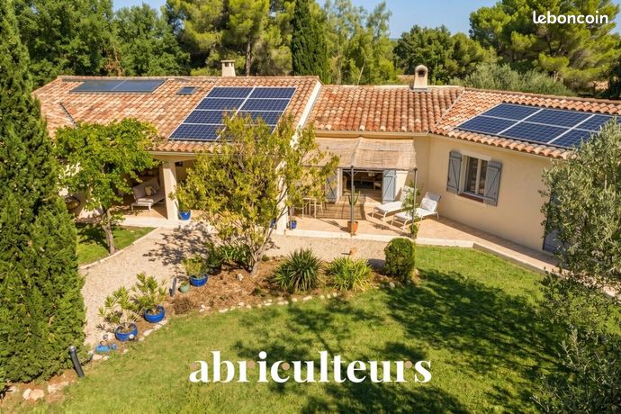 Maison 12 pièces 260 m²