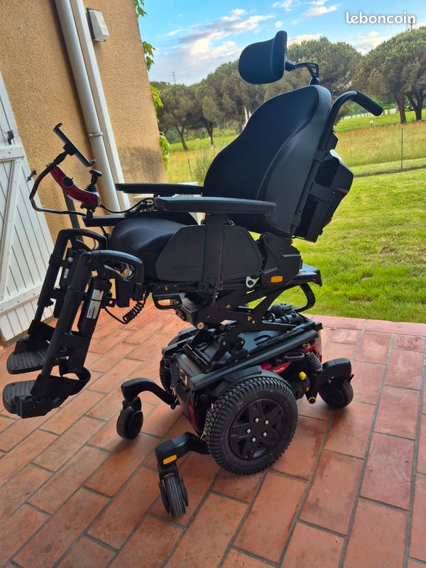 Fauteuil roulant électrique Quantum Q6 Edge 3 stretto (image 2)
