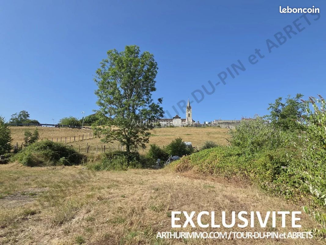 Maison 4 pièces 102 m² · à Dolomieu · 102 m² · 289 000 €
