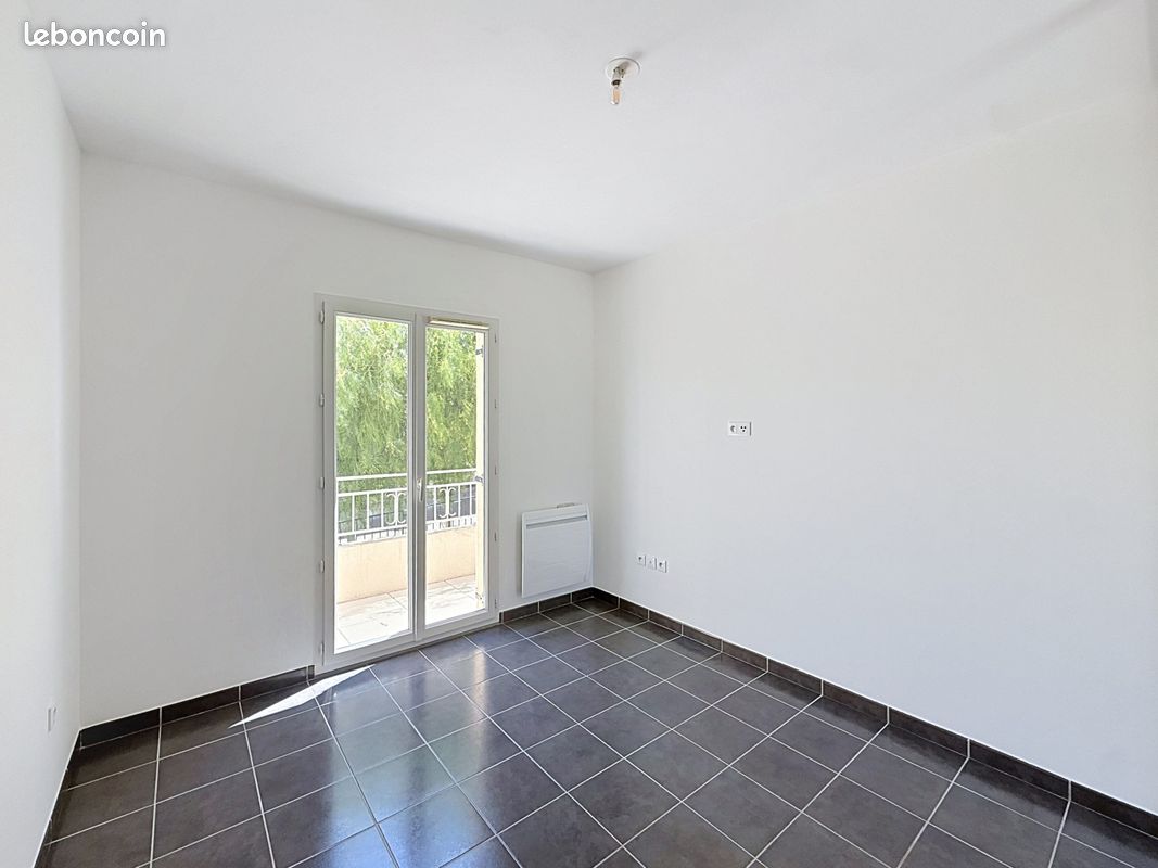Appartement 2 pièces 49 m² · à Puget-sur-Argens · 49 m² · 800 €/mois