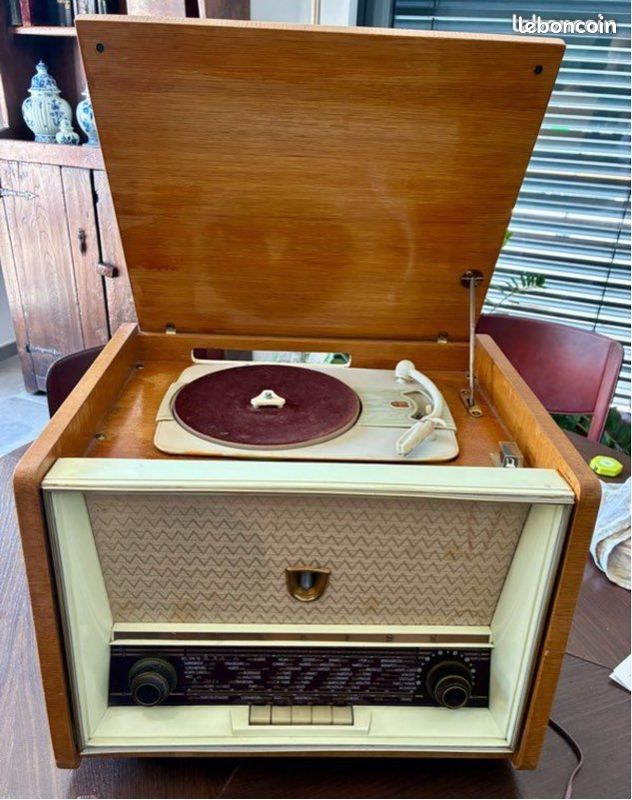 Porte tourne-disque années 60 - Desserte vintage sur roulettes