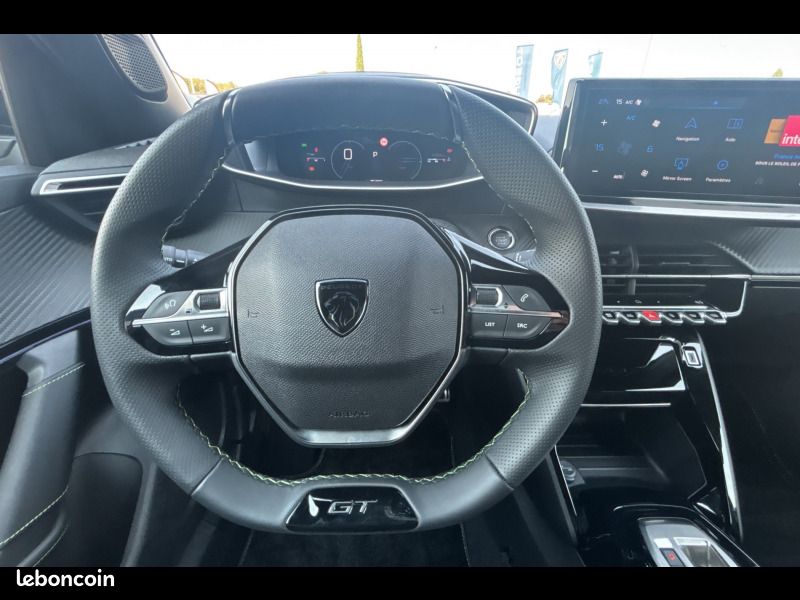 Peugeot 2008 Hybrid 145 e-DCS6 GT (image 17)