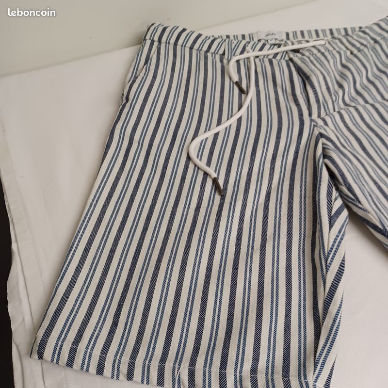 Bermuda Homme Taille 40 - Bleu - Coton - Occasion Très Bon État - Marque Low