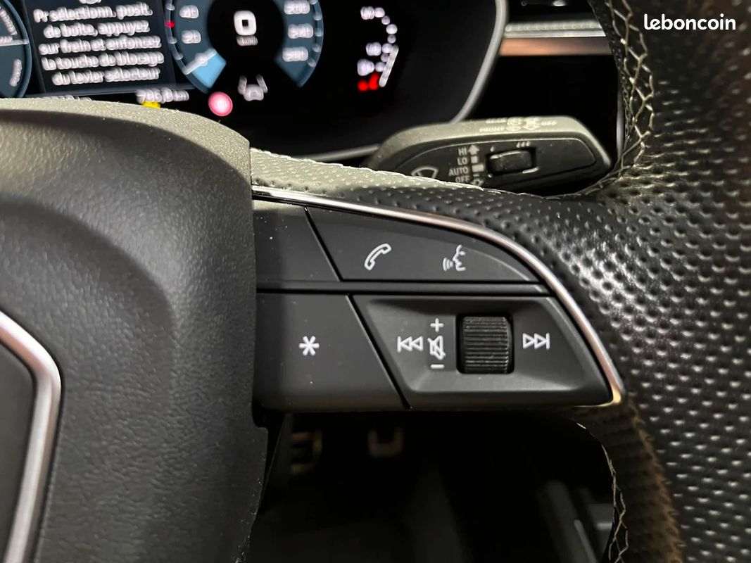AUDI Q3 Q3 45 TFSIe 245 ch S tronic S line / ENTRETIEN AUDI / 1ER MAIN (image 19)