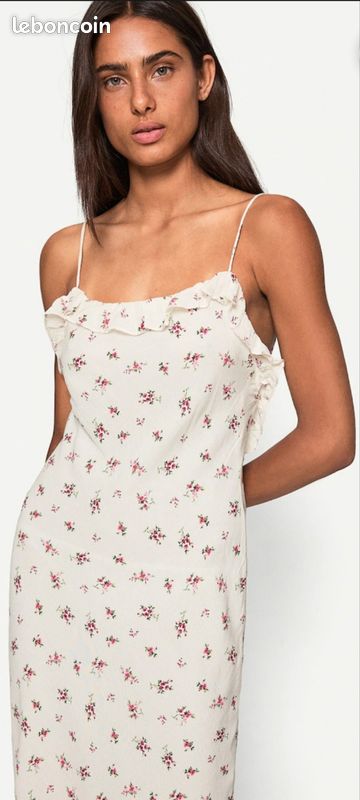 Robe Bershka Brodée En Coton – Couleur Blanc Cassé, Taille M – Neuve Avec étiquettes, Longueur Genou