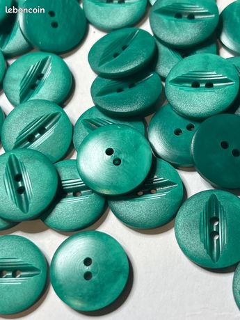 Lot De 10 Boutons Vintage Verts Avec Effet Couture - Diamètre 1,7 Cm, Référence 5349, Occasion
