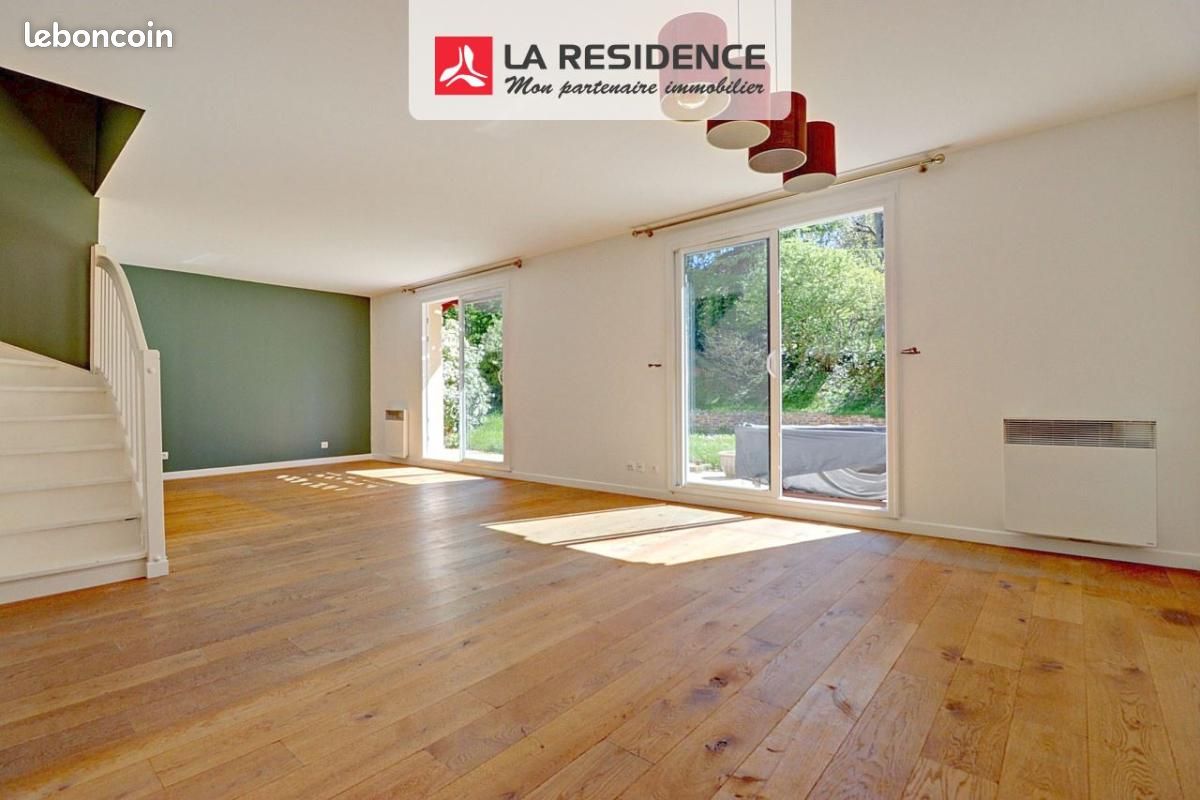 Maison 8 pièces 163 m² · à Saint-Germain-en-Laye · 163 m² · 975 000 €