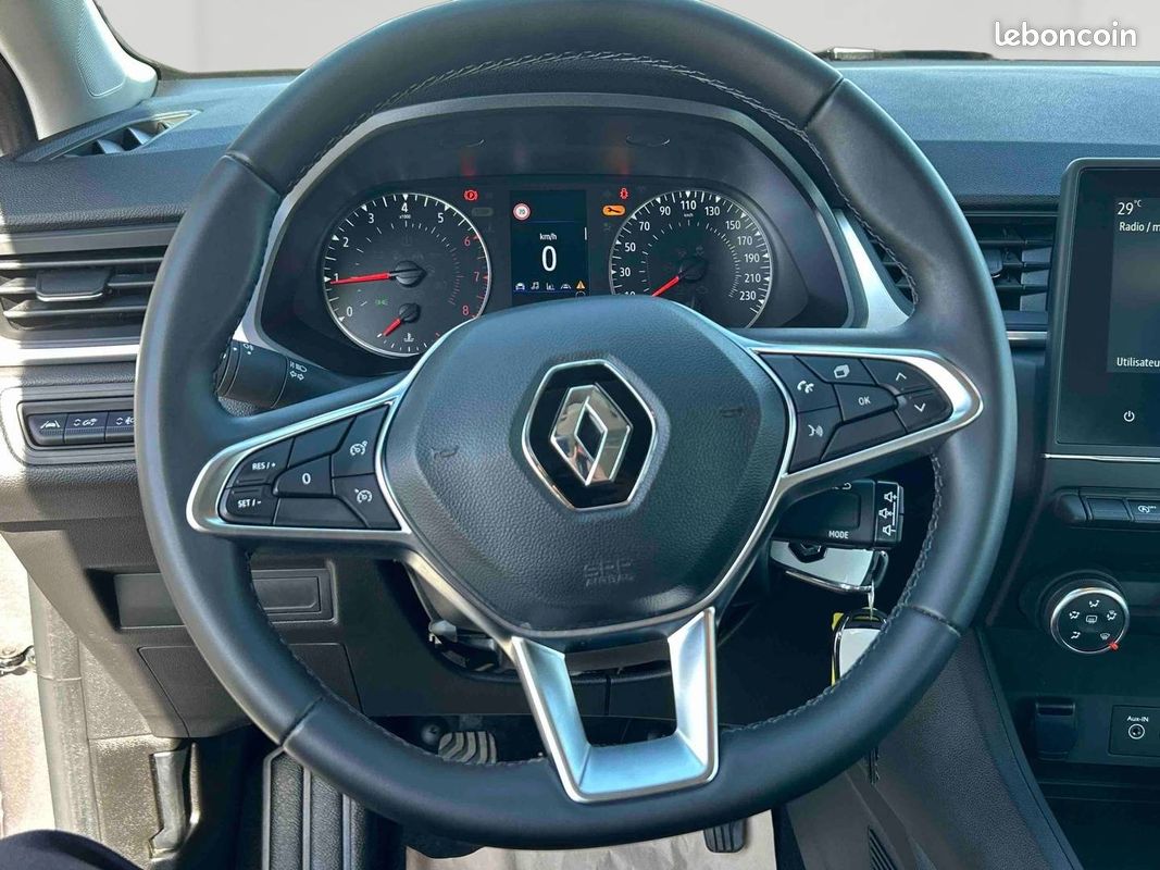 RENAULT Captur TCe 90 Equilibre (image 11)