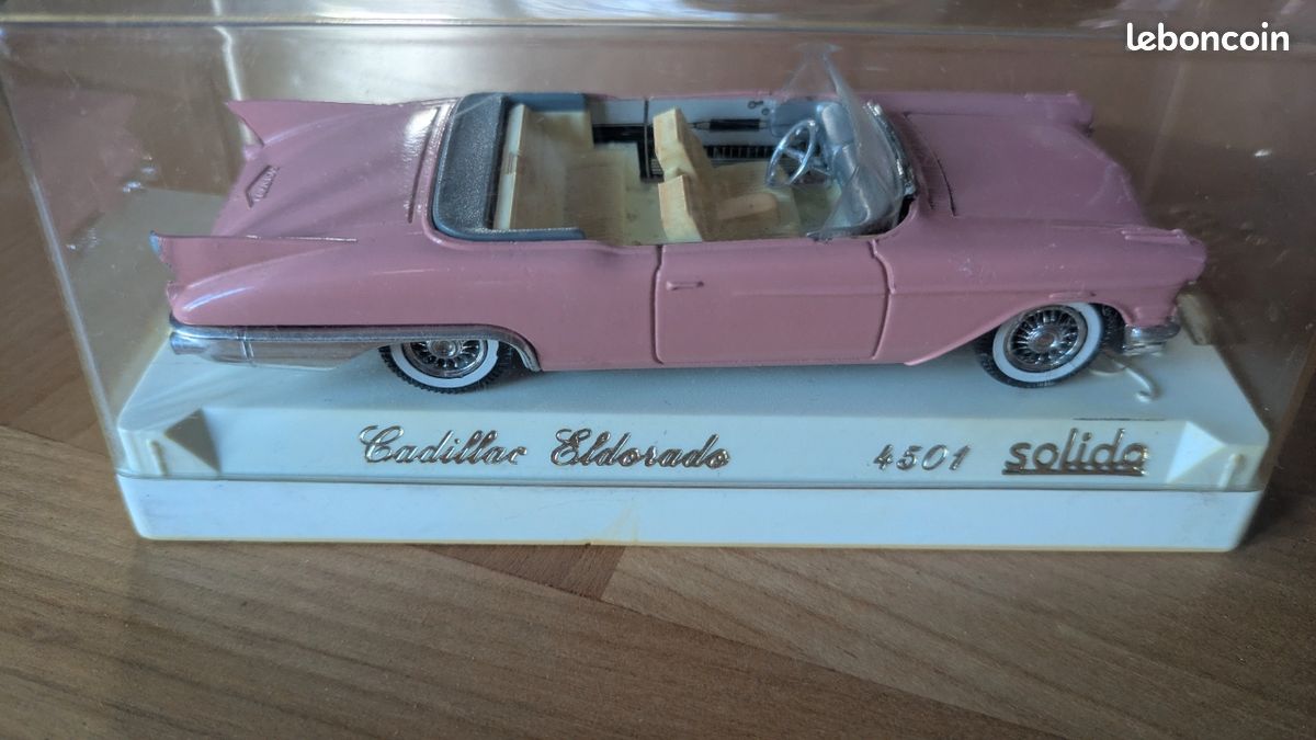 Coffret 4 Miniatures Solido Age D'Or - Cadillac, Biarritz, Studebaker, Ford Thunderbird (1:43, Métal, Occasion)