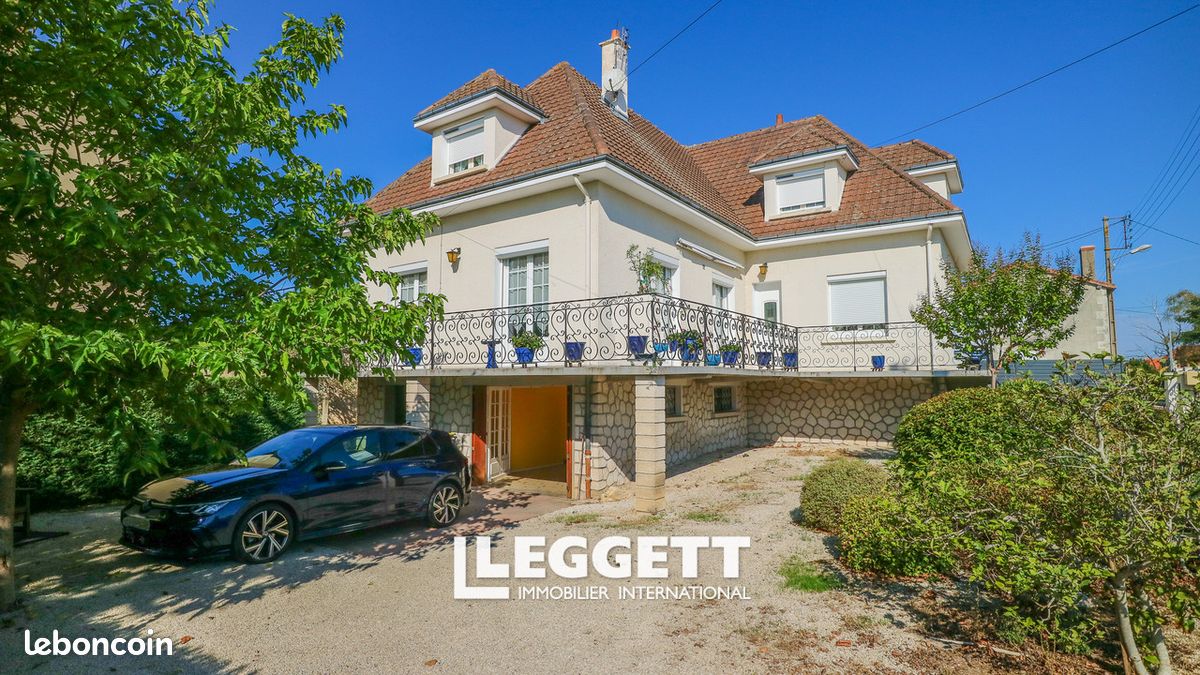 Maison 5 pièces 152 m² · à Montmorillon · 152 m² · 195 000 €