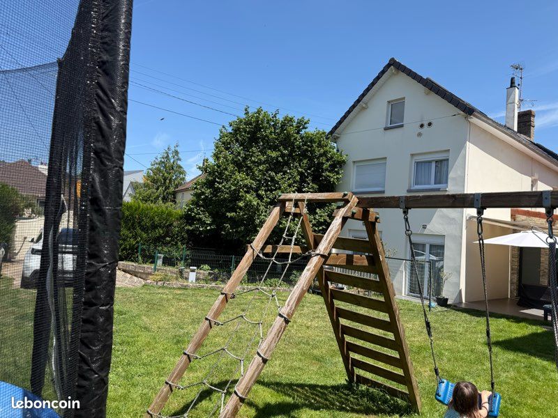 Maison 7 pièces 173 m² · à Oissel · 173 m² · 245 000 €