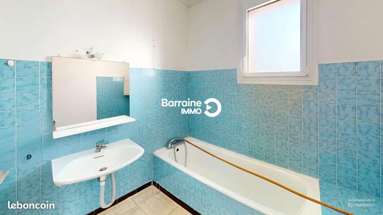 https://img.leboncoin.fr/api/v1/lbcpb1/images/26/92/aa/2692aaec4fa1ceb43321c23d52009128d1a87bf2.jpg?rule=ad-image