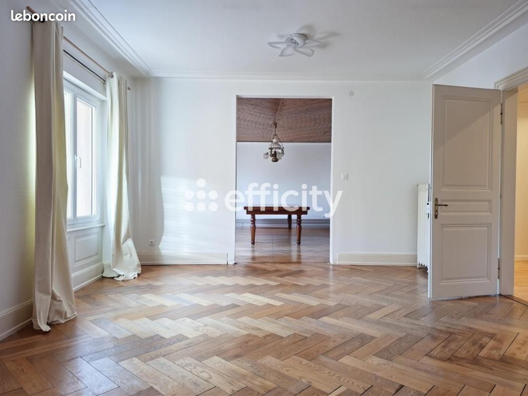 Appartement 4 pièces 117 m² · à Mulhouse · 117 m² · 149 000 €