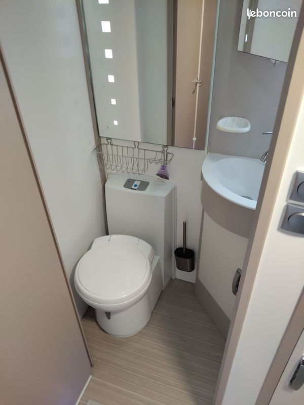 Camping car intégral moins de 7m Notin Cadix I Progress faible kilométrages (image 7)