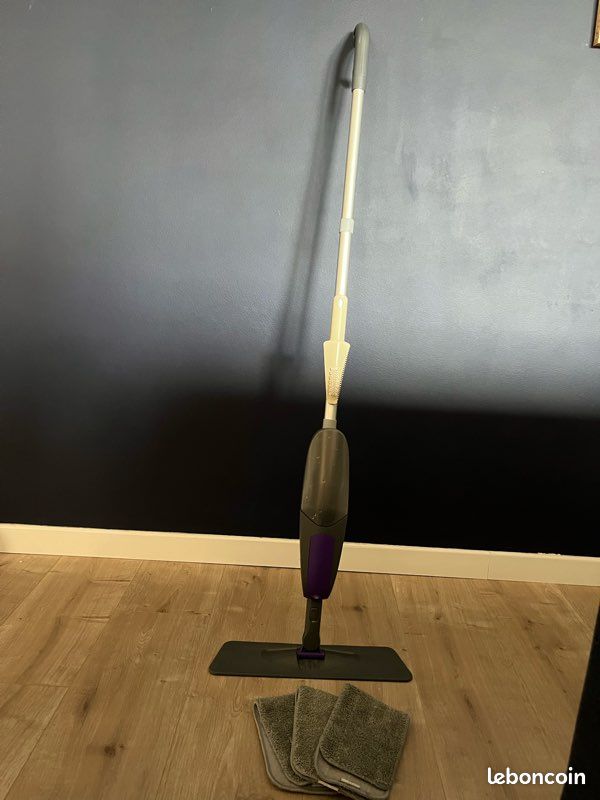 Balai serpillère lave sol avec vaporisateur (image 1)