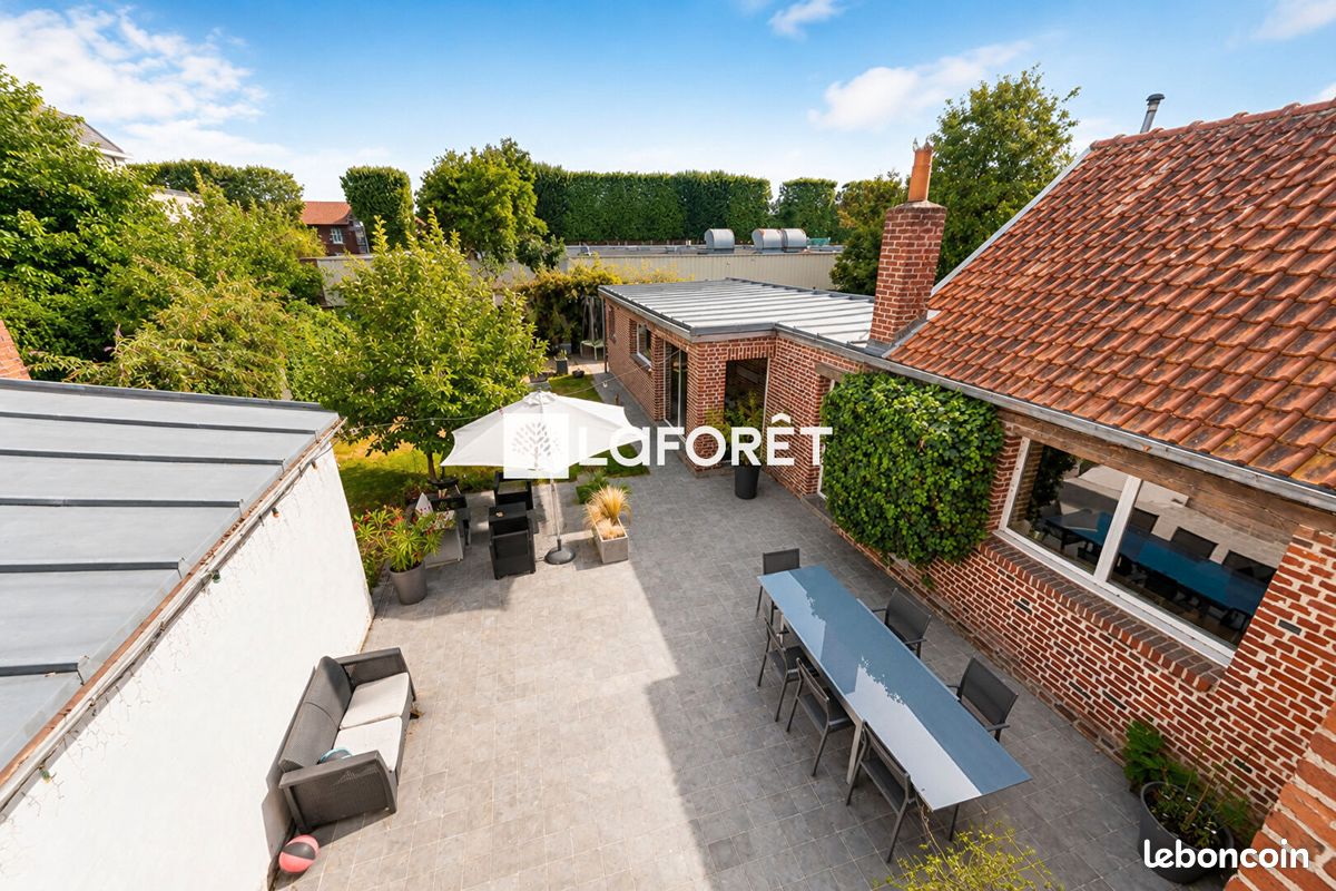 Maison 12 pièces 280 m² · à Douai · 280 m² · 449 000 €