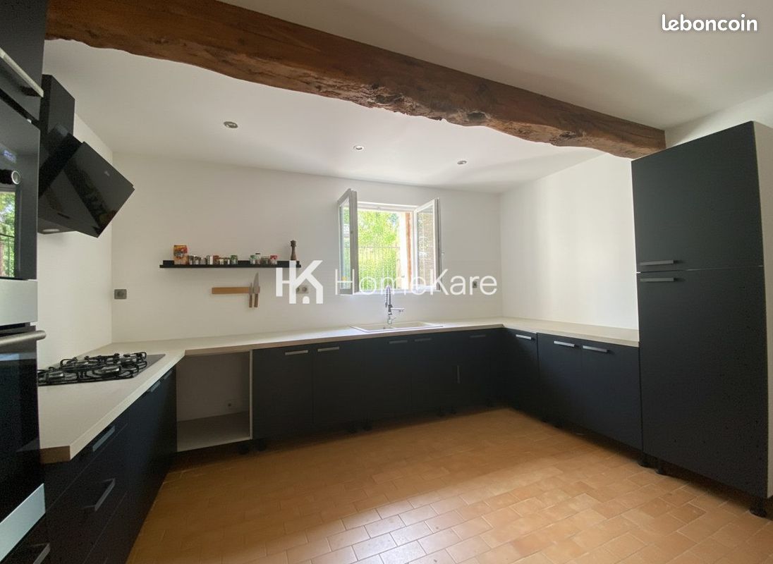 Maison 6 pièces 135 m² · à Hure · 135 m² · 145 000 €
