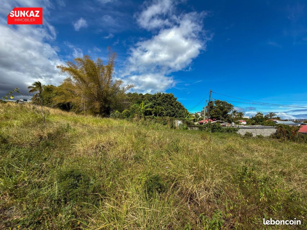 Terrain 440 m² · à Saint-Pierre · 440 m² · 175 000 €